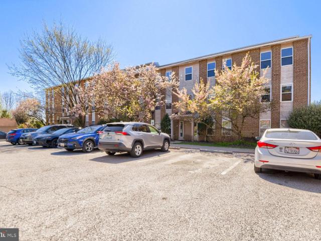 1803 Snow Meadow Ln, Unit 302, Baltimore, MD 21209 | MLS #MDBC2158