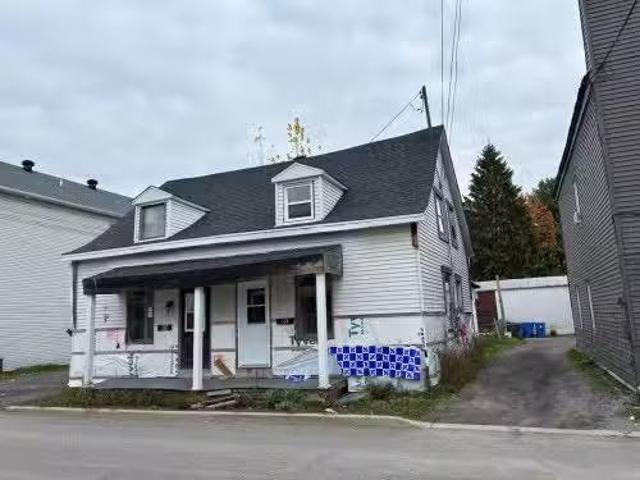 180Z Rue D'Iberville, Berthierville, QC, J0K 1A0 vacant land.