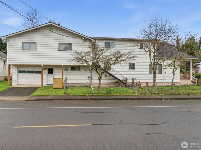 180 2nd St, Cathlamet, WA 98612 | MLS #2498