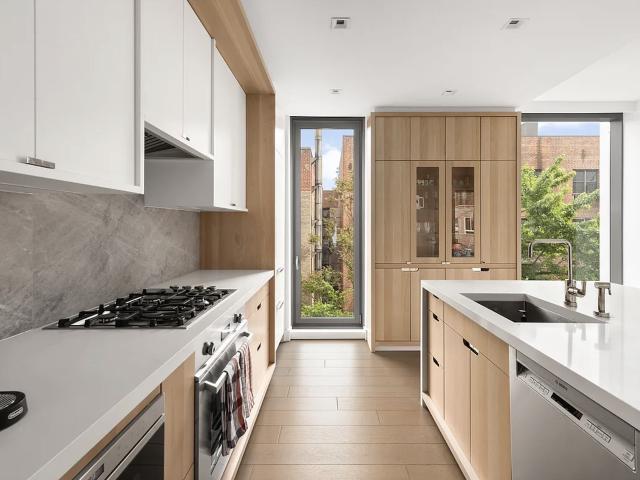 180 6TH Avenue 5A