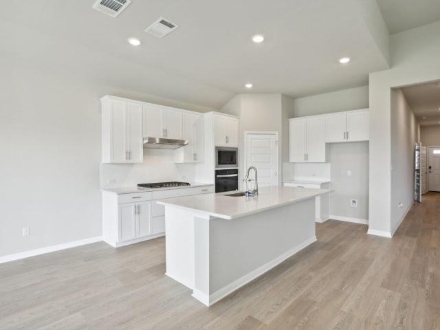 180 Coopers Hawk Crst