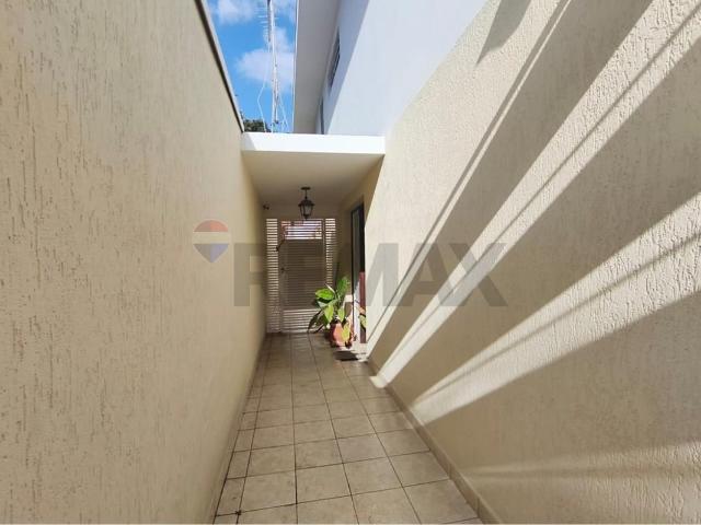 180 Área Útil Sobrado Alugar, 3 Dormitórios localizado em Vila Madalena, São Paulo, São Paulo, 05453000 | Brasil