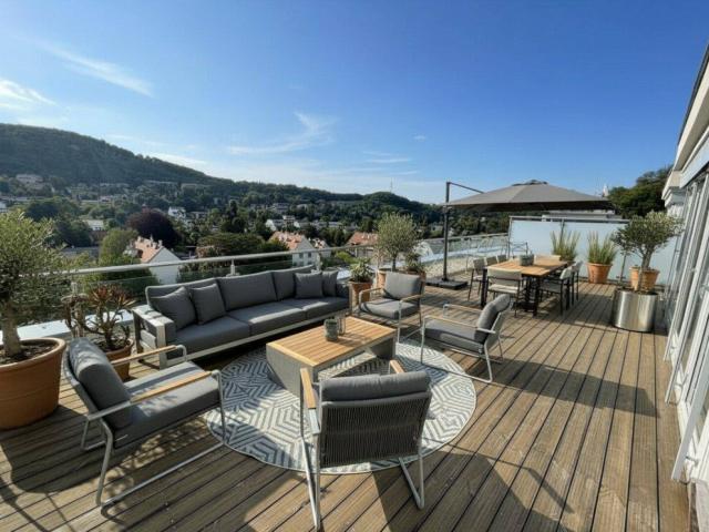 180 Grad Blick über die Hinterbrühl! 4 Zimmer DG Maisonette mit GROSSEN Sonnenterrassen und einem Garten!