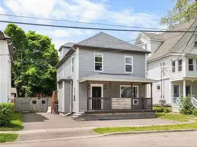 180 Highfield St, Moncton, NB, E1C 5P3 house for sale Listi.