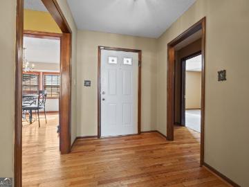 180 Oak Leaf Drive
