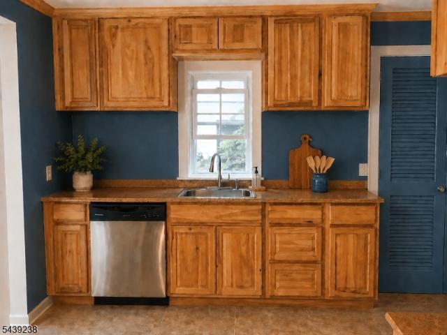 180 Lakeside Dr