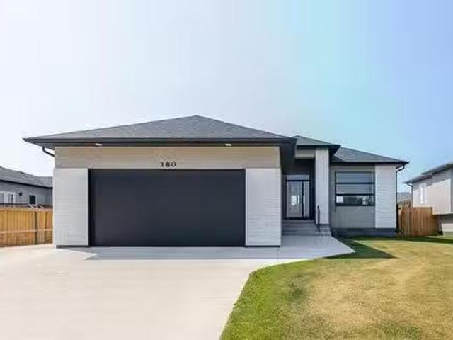 180 Leclerc Bay, St Adolphe, MB, R5A 1C3 house for sale Lis.