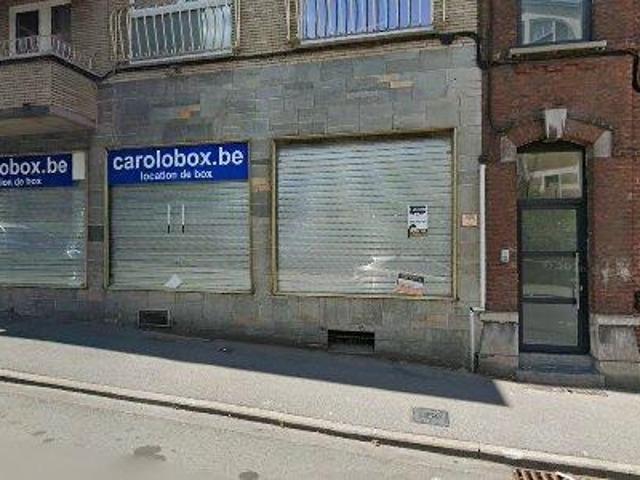 180 m2 apartment for rent in Charleroi