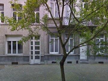 180 m2 apartment for rent in Doornik
