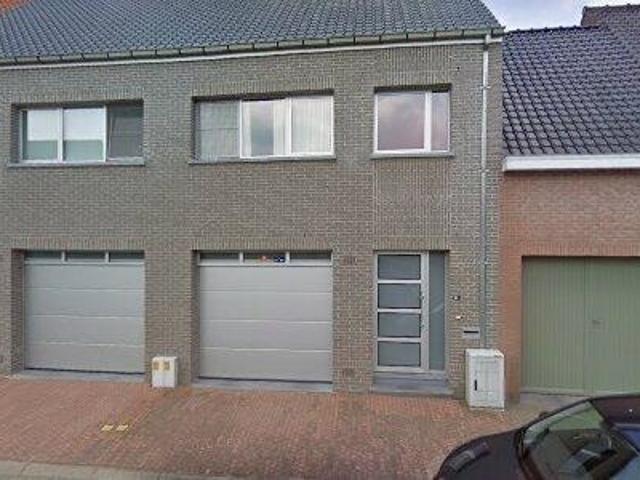 180 m2 apartment for rent in Lievegem