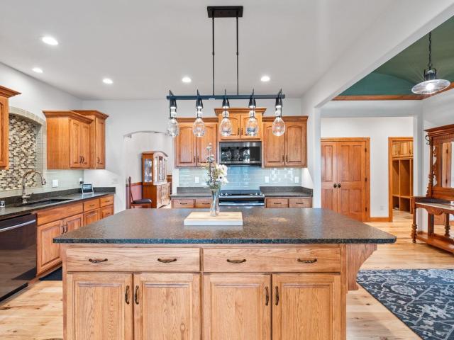 180 Monastery Hill Dr, Lac La Belle, US, WI