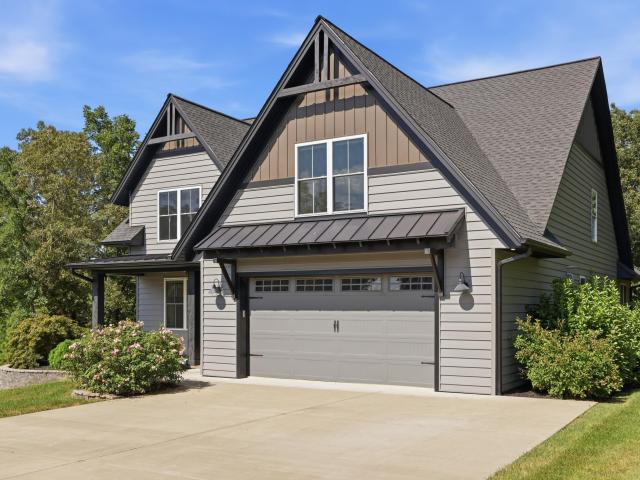 180 Saddle Creek Drive