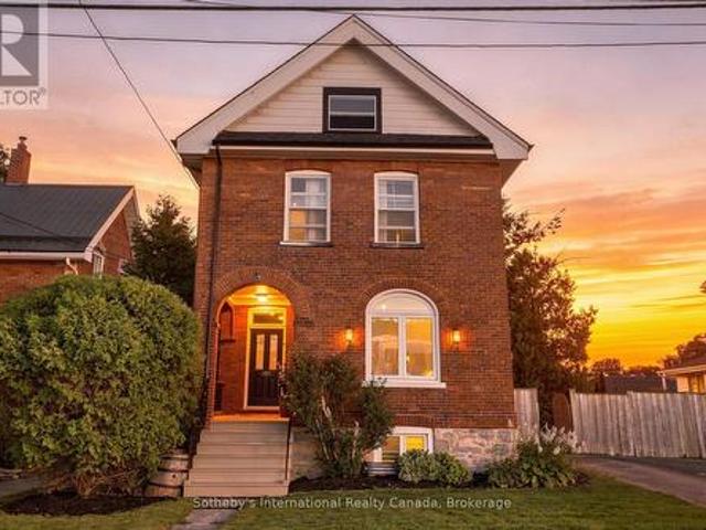 180 Second Street, Collingwood, ON, L9Y 1G1 house for sale | Listing ID S13778 | Royal LePage