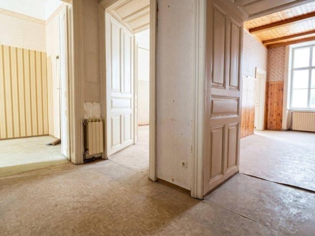 180m zur U4 sanierungsbedürftige 3 Zimmer Altbauwohnung in ruhiger Innenhoflage
