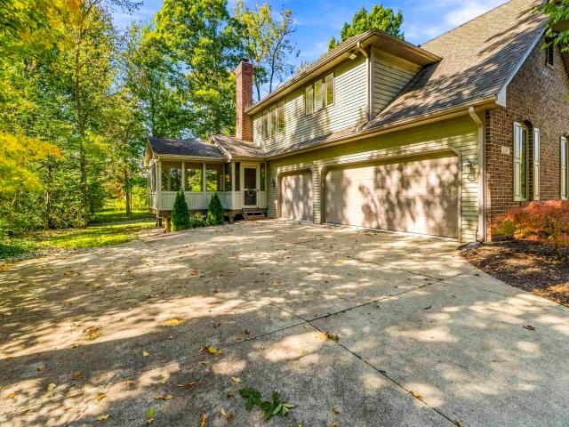 1814 Grey Birch Road