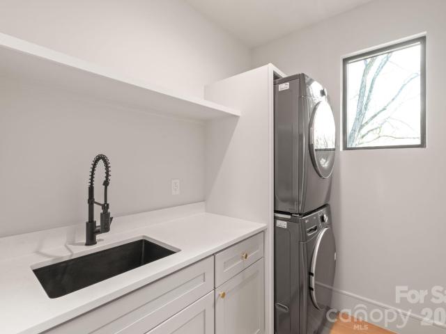 1814 Logie Ave, Charlotte, NC 28205 | MLS #4360