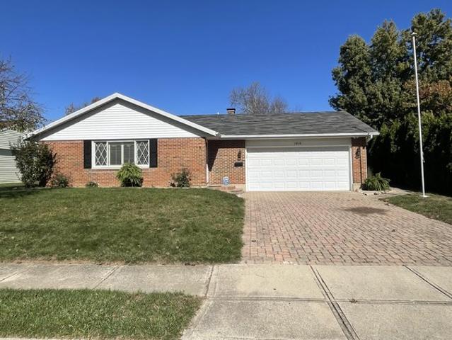 1814 Wilshire Dr, Piqua, OH 45356