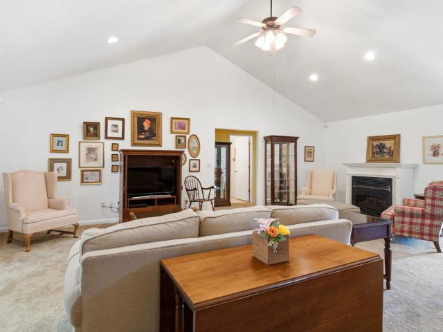 1815 Colonial Drive