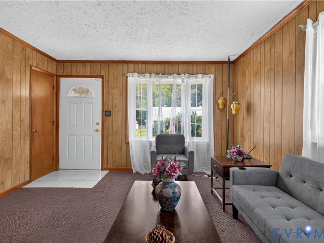 1816 Owens Court