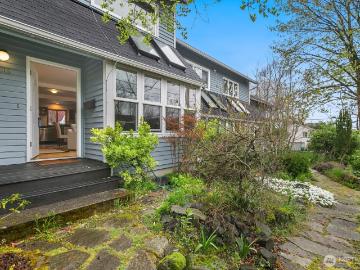 1816 E Jefferson St, Unit B, Seattle, WA 98122 | MLS #2487
