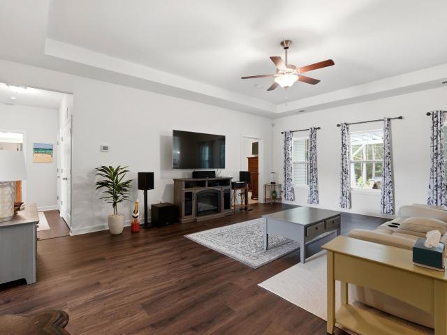 1816 Sapphire Dr