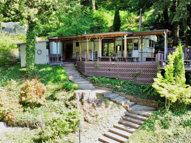 1817 Sleepy Hollow Lane