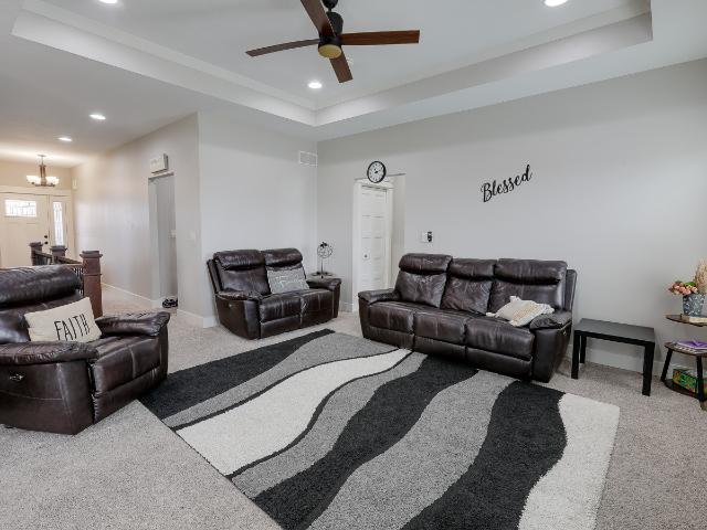 1818 Lakeview Drive