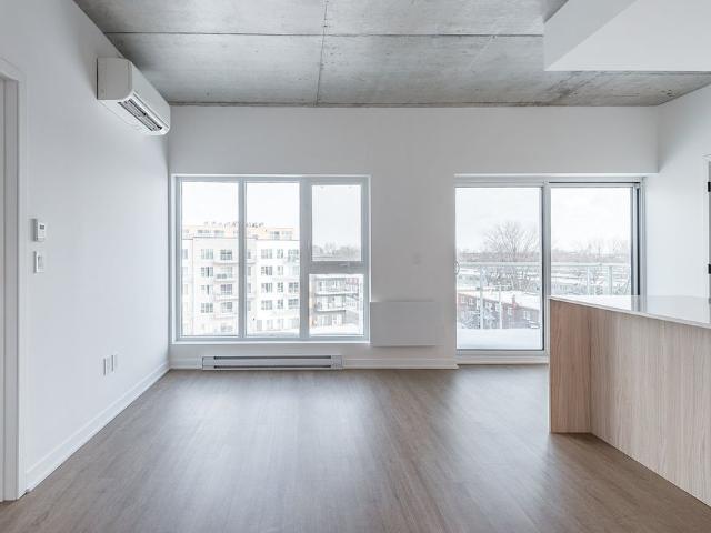 1819, Av. Dollard, 207, Montréal