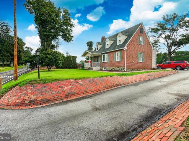 1819 Larkin Road