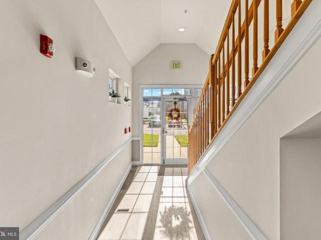 1819 Selvin Drive # 304