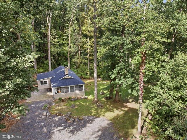 1819 Snyder Road