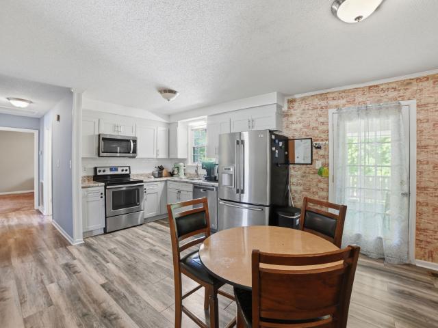 1810 Apex Dr