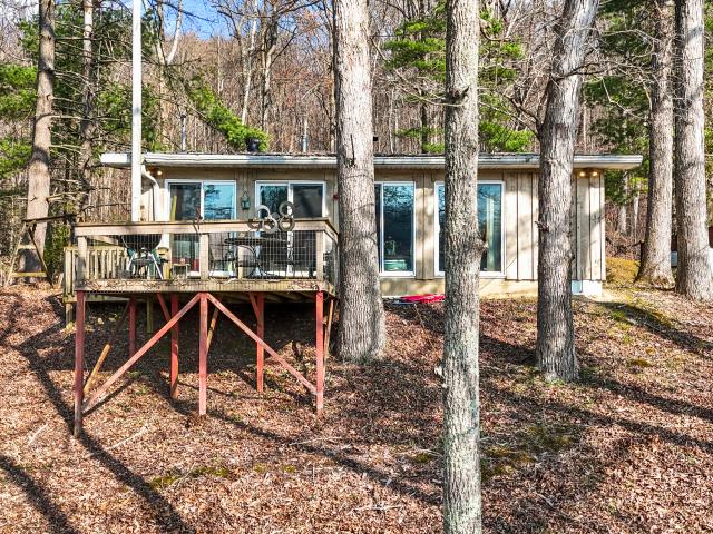 1810 Calk Lake Road