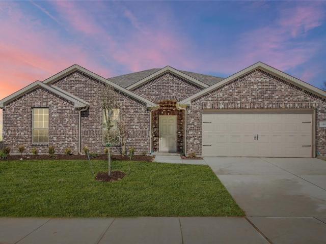 1810 Quail Holw, 3 beds, 2 full baths