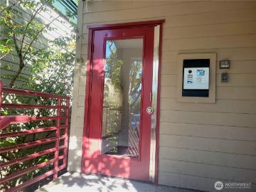 1810 th Ave NE, Unit C218, Shoreline, WA 98155 | MLS #2465
