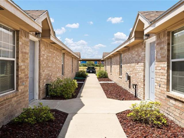 1810 W Portales Drive