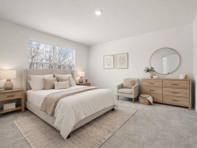 1811 E 111th Place
