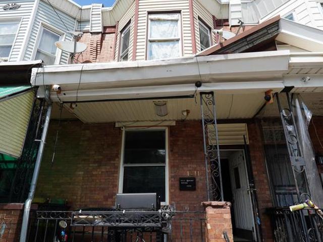 1811 E Ontario Street