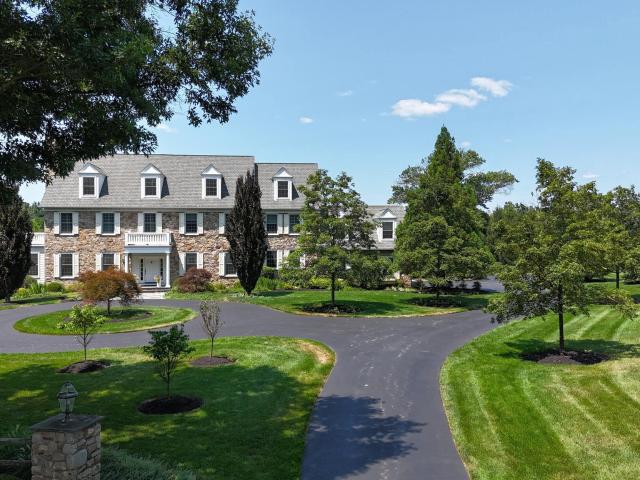 1811 Hollow Rd, Lansdale, PA 19446 | MLS #PAMC2151