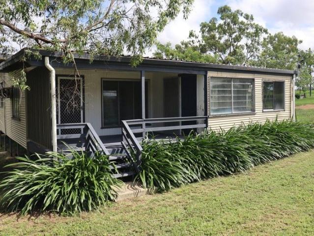 1811 SQM CORNER BLOCK WITH SUBDIVISION POTENTIAL