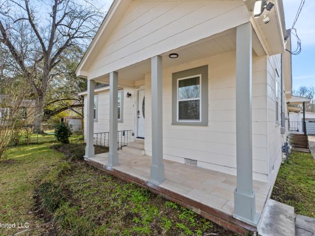 1812 Mable Street