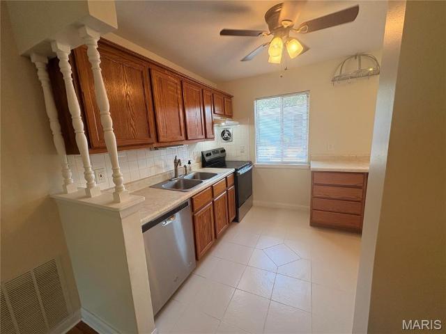 1812 Gascony Parc Dr, Unit 1812, Lake St. Louis, MO 63367 | MLS #26004