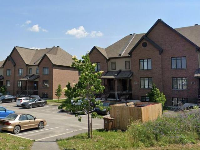 1812 Rue Schryer Gatineau Super Beau 4 1/2