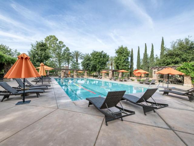 1813 N Paddington Ln, Clovis, CA 93619 | MLS #646969