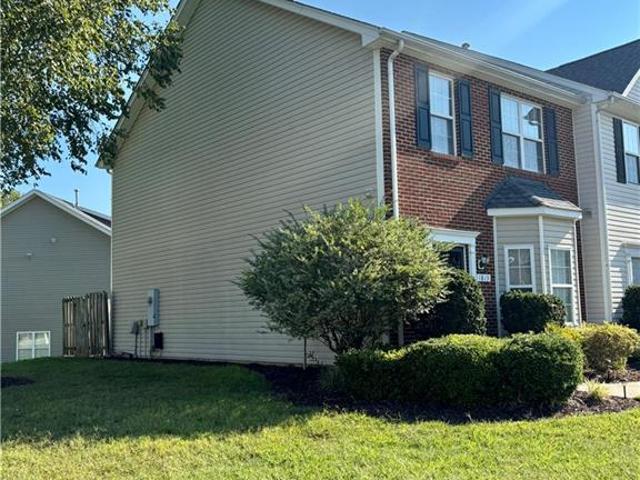 1813 Olivers Crossing Circle