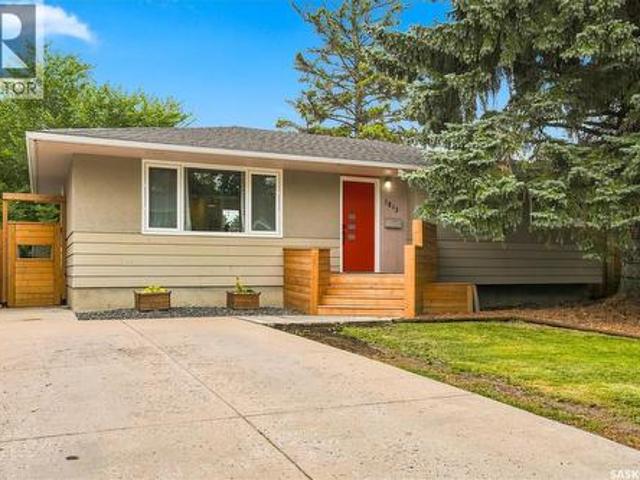 1813 Cameron Avenue, Saskatoon, SK, S7H 3N2 house for sale | Listing ID SK046316 | Royal LePage