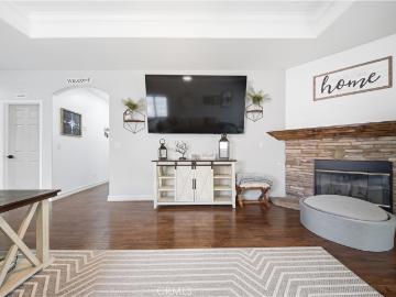 1813 Redwood