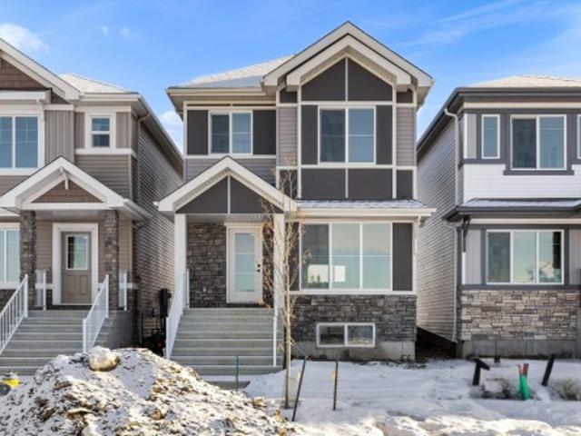 1813 Street Nw, Edmonton, AB, T5Z 0X1 house for sale | Listing ID E4471 | Royal LePage