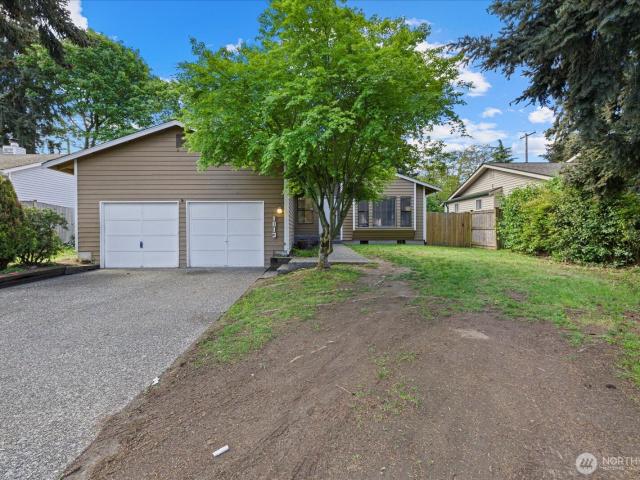 1813 SW 355th Place