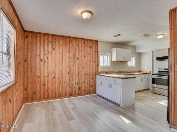 1813 Sibley Road